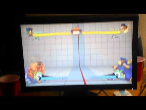 Mike Ross (E.Honda) vs. Happy Medicine (M.Bison) runback @ CEO 2013