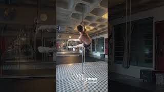 Pole Dance Aula  @Marinamey   - Mey Pole Dance Studio