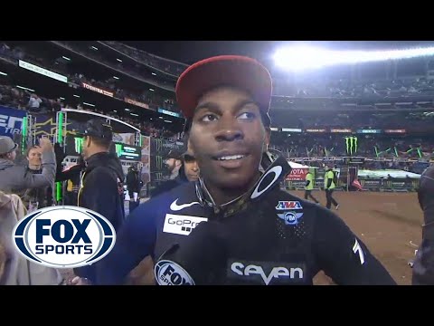 James Stewart Holds Off Ryan Villopoto for Win in San Diego - 2014 Supercross