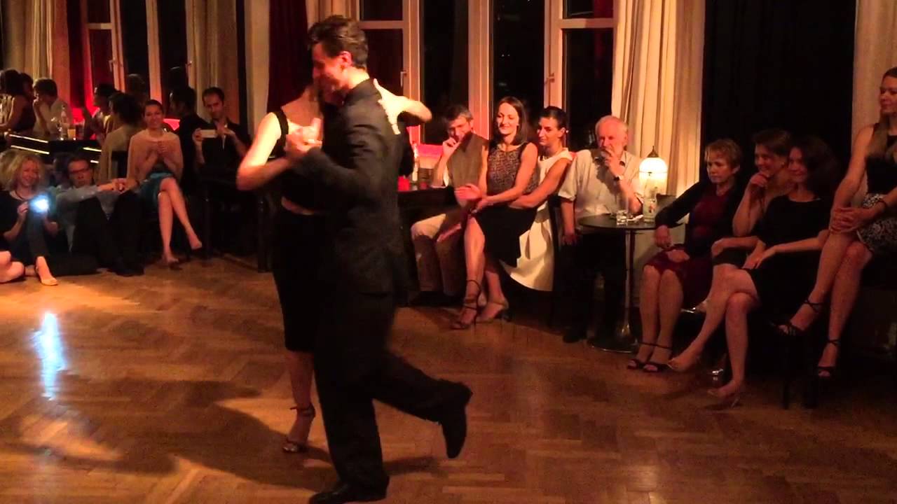 Severin Fraser y Natasha Lewinger 2/4