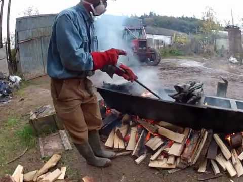 Cubbage Wood keel casting   molten lead