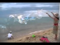 Море и Гигантские мыльные пузыри 