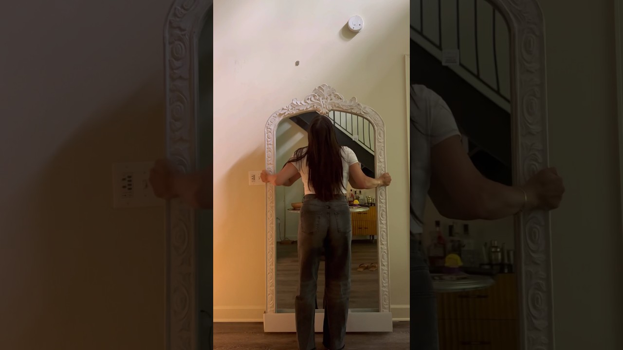 This stuff turns almost anything into GOLD! 🤯 #shorts #furnitureflip  #furniture #dixiebellepaint