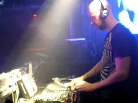 MARK BROOM @ FRUIT PARTY 27.11.2010