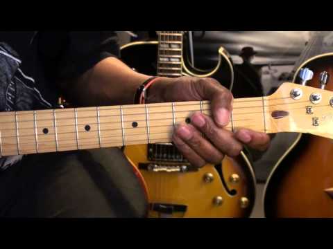 Your Very First Blues Guitar Solo #3  ONE RIFF BLUES Lesson in E Major'/Minor @EricBlackmonGuitar