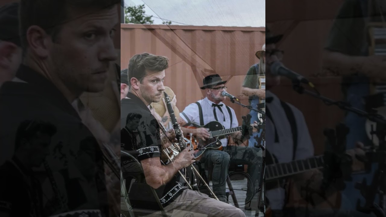 Promotional video thumbnail 1 for Magnolia Mae and the Gutter Groove