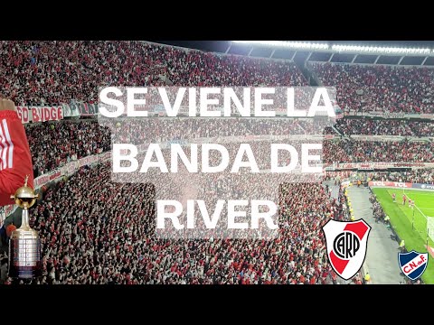 "SE VIENE LA BANDA DE RIVER! ⚪️" Barra: Los Borrachos del Tablón • Club: River Plate