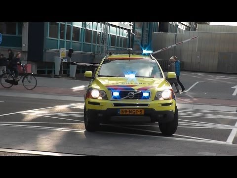 A1/Spoed MMT Voertuig 13-901 naar de Gerrit van der Veenstraat in Amsterdam