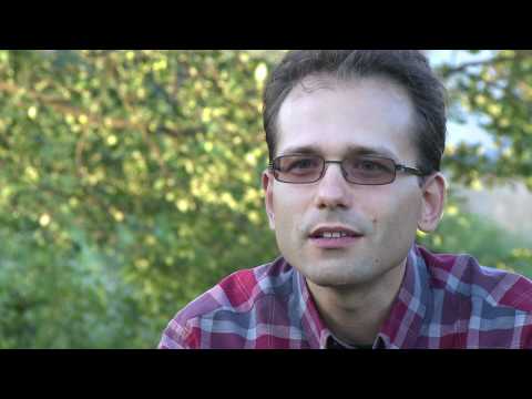 In cautarea unei identitati  [Trailer]