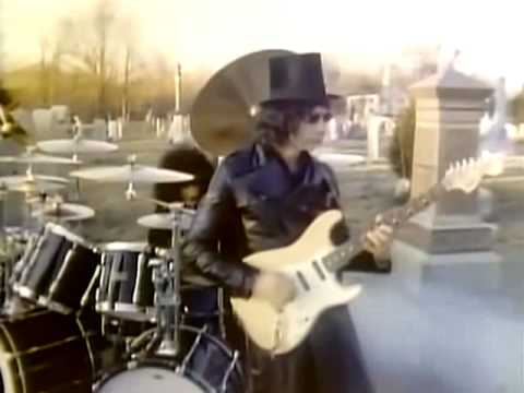 Rainbow - Death Alley Driver (Official Video 1982)