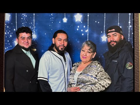 Wir haben an der Weihnachtsfeier der Firma meiner Mutter teilgenommen.