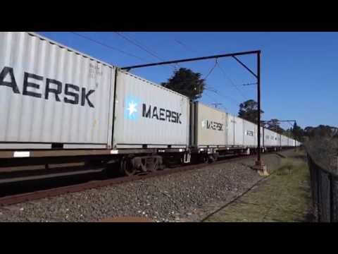 4911 / BRM002 with extra 1877 container service at Blackheath - 15/10/15