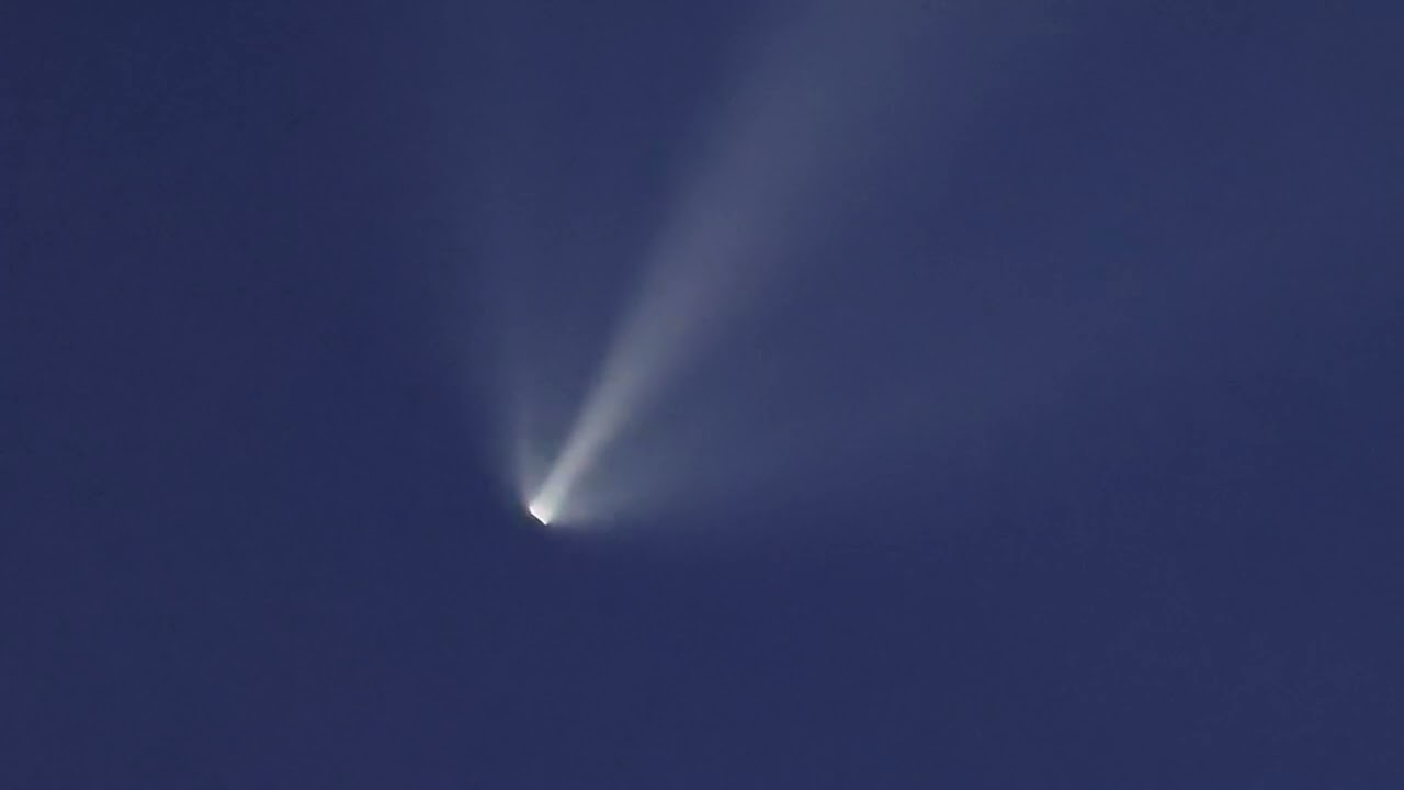 SpaceX Rocket flying over Alicetown,  Eluethera,  Bahamas