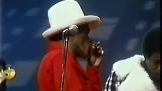 Junior Wells , Live , Mystery Train ( 1974 )