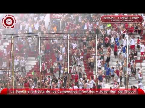 "Festejan los Campeones Juveniles y La Banda de La Quema desata una fiesta - www.laquemaweb.com.ar" Barra: La Banda de la Quema &bull; Club: Huracán