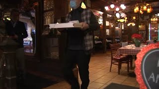 Chicago pan pizza staple Gulliver's Pizza closing after 57 years | ABC7 Chicago