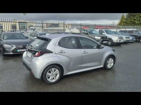 Toyota Yaris 1.5 HYBRID LUNA 5DR - Image 2