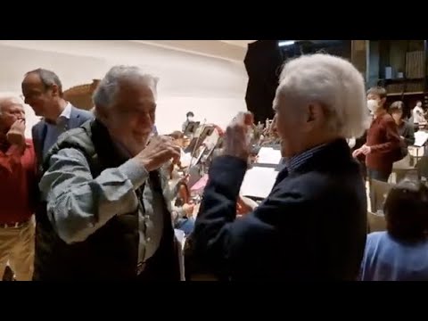 Plácido Domingo: ensayando en Tokio con José Carreras - 2023