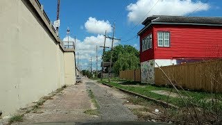 NEW ORLEANS LOWER 9TH WARD HOOD TODAY