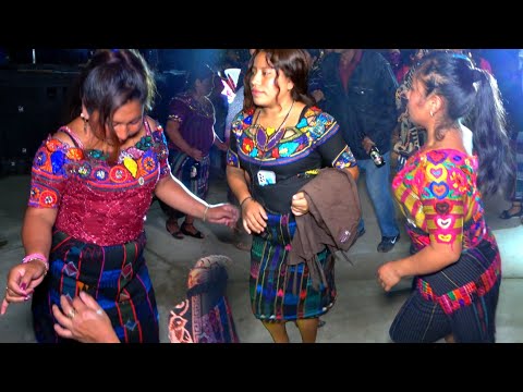 Mix chikitrikis y el chicloso, Franklin su grupo musical desde cerito joyabaj