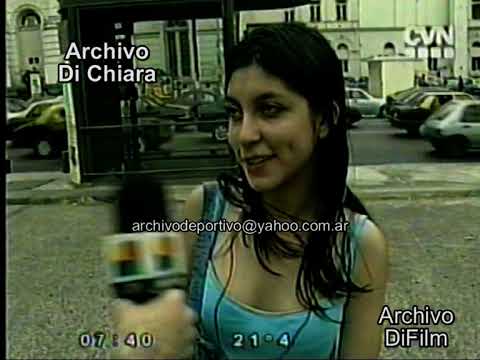 ¿Los universitarios tienen futuro en Argentina? - Año 2000 V-10336 DiFilm