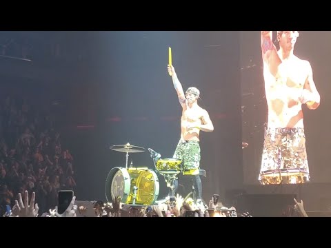 Twenty One Pilots LIVE on The Bandito Tour 2019 Mohegan Sun CT
