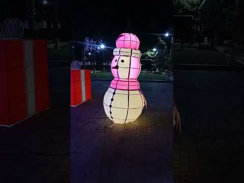 # alumbrado navideño en mahates bolívar 2025 plaza principal ruedalo mi gente