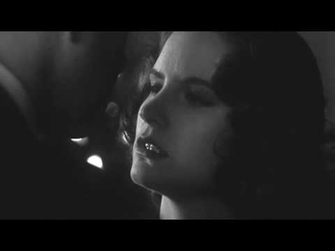 The Hudsucker Proxy but it's a 1940s Noir Film