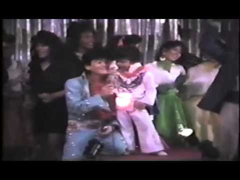 Little Elvis (Bruno Mars) performing with his uncle John Valentine and The Love Notes in 1990