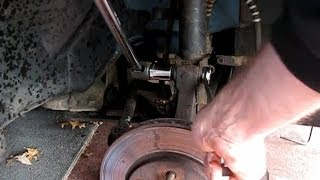 How to replace the struts on a 1996-2002 Caravan, Voyager, Town and County part 1: disassembly