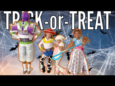 LAST TIME Trick-or-Treating as a FAMILY | Life As We GOmez HALLOWEEN 2022