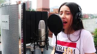 Equivocada (Thalia) - Manuella, Cover