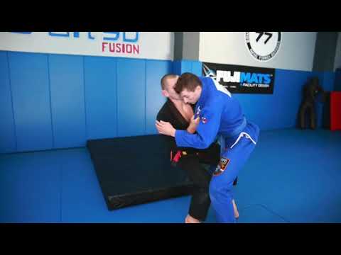 12 Throws Off The Elbow Weave Grip