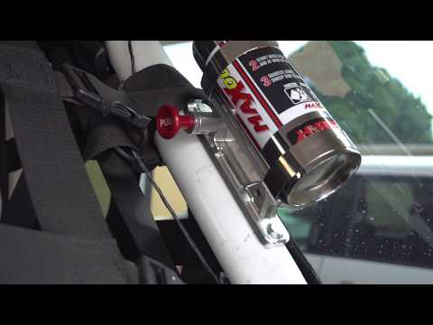 Jeep Wrangler Fire Extinguisher and Mount / Drake Off Road and Max-Out Fire Extinguisher Review
