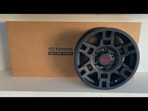 TRD PRO 4Runner OEM Wheels 17x7 Matt Black unboxing