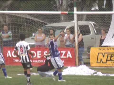 Fútbol LRF (semifinales) - San Martín (ST) 2 vs. Blanco y Negro 0