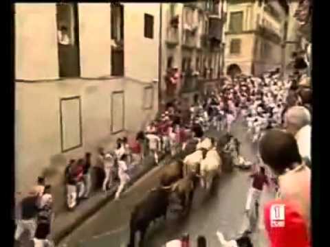 July 13 2008 encierro with Núñez del Cuvillo bulls in Pamplona