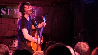 Margot &amp;  the Nuclear So and So&#39;s - A journalist falls in love with deathrow inmate #16