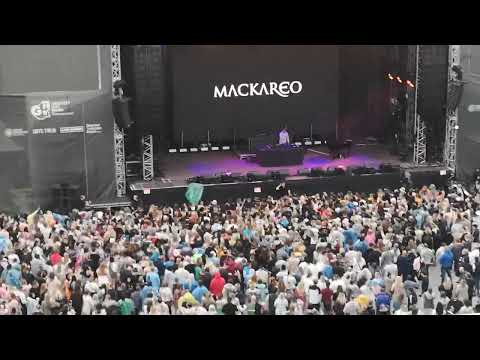 @Open air scarborough Mackareo