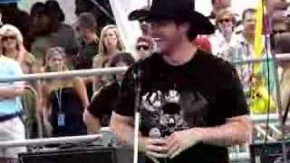 Chris Young - Who&#39;s Gonna Take Me Home