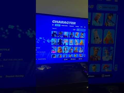 What skin should I wear next #fortnite #youtubeshorts #001clan