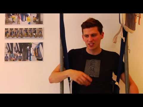 ハリーは、製品と家具デザインのBA(Hons)を勉強することについて話しています。 (Student Harry talks about studying the Product & Furniture Design BA(Hons))