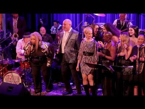 22 Freeway Of Love   Jeanie Tracy and more