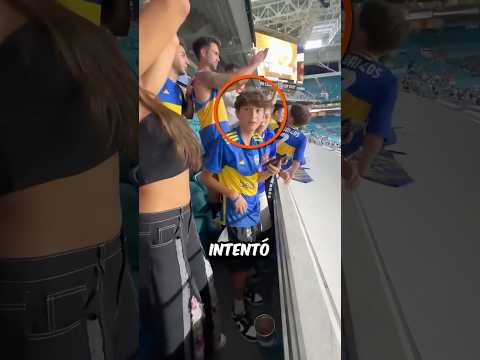 Este CHICO casi rompe su CELULAR por sacarse una FOTO con el PRESIDENTE de la FIFA 😳😱