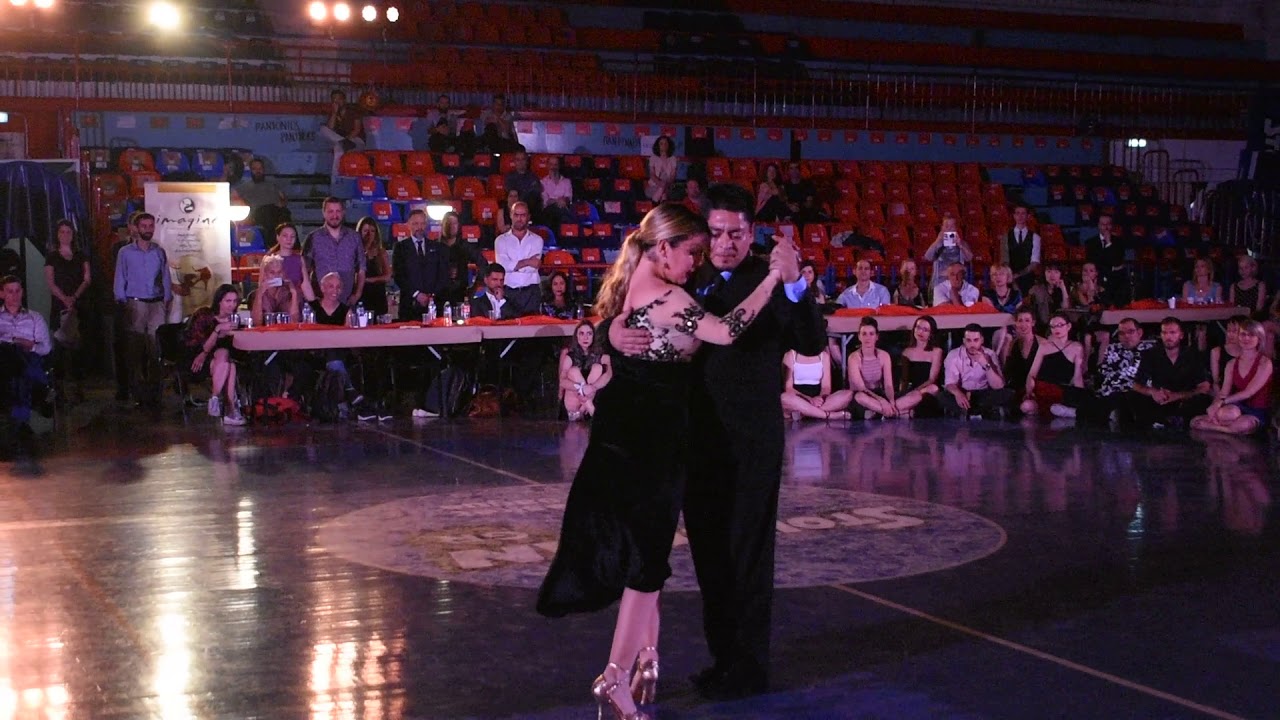 Noelia Hurtado & Carlitos Espinoza – De antaño  Athens 12/5/2018 4/5