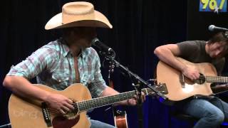 Hurricane by Dustin Lynch (Live Performance) (HD)