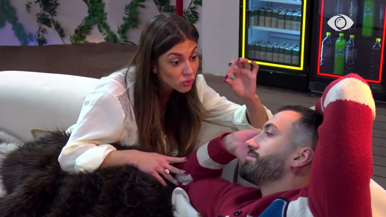 “Unë kam dy vjet e ndarë”/ Loredana vijon diskutimin, Jozi: Pse nuk të interesoj ty?