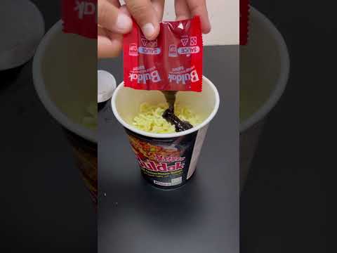 TRYING SAMYANG BULDAK HOT CHICKEN RAMEN | Korean instant cup noodles #shorts #buldakramen