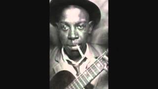 Robert Johnson- Stones In My Passway
