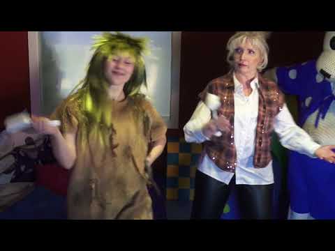 Ti-Ti Nalle: Suuri laulusatukirja - Hammaspeikot lakoon